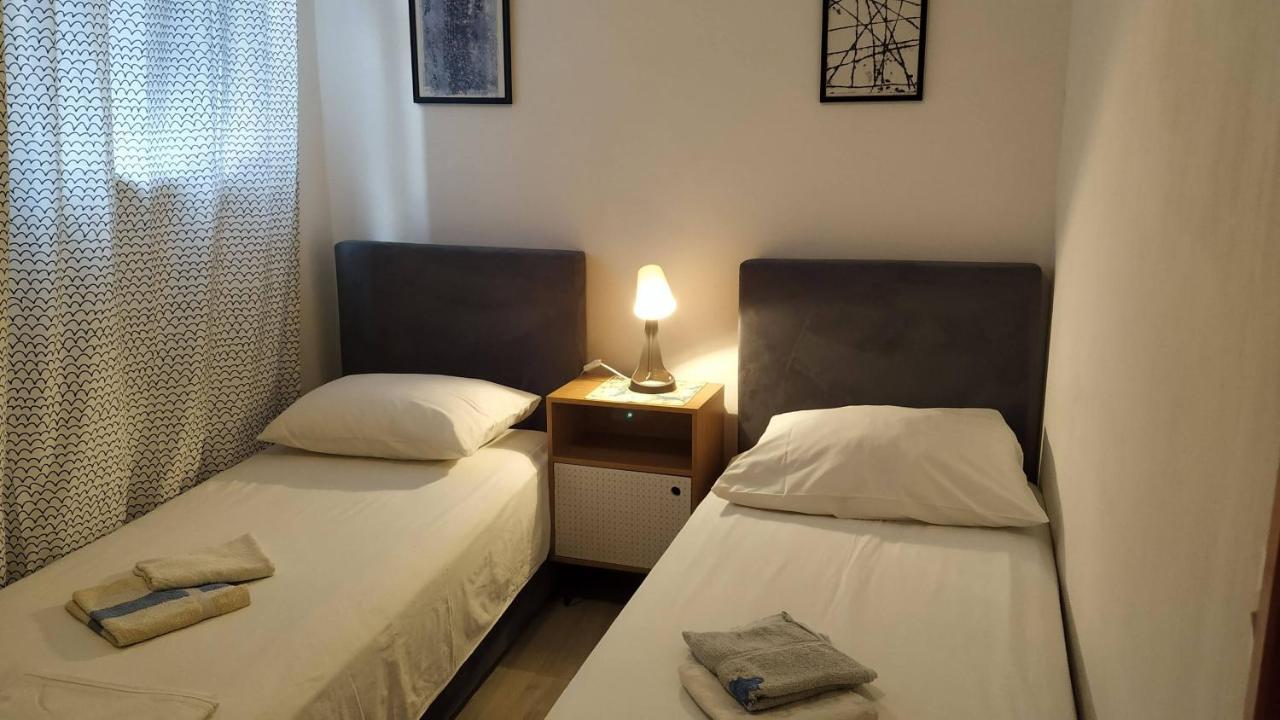 Apartments Tea Pag 파그 외부 사진